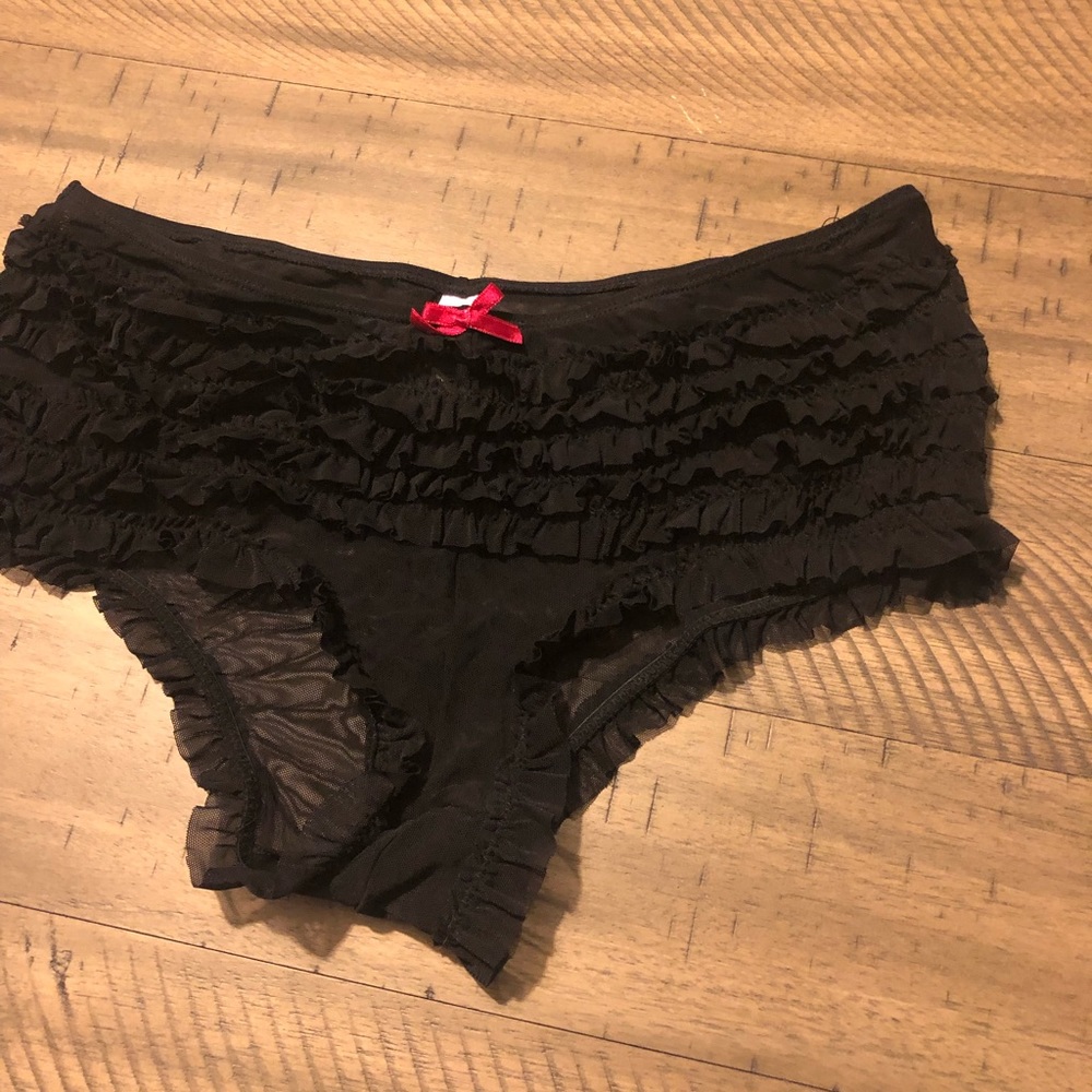 Black Underwear L. never worn